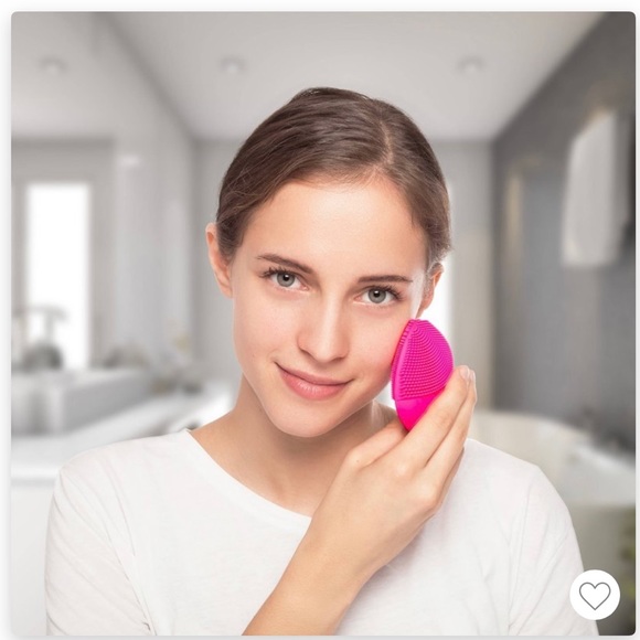 FOREO LUNA mini 2 Silicone Dual-Sided Facial Cleansing Brush , Works Perfectly - Picture 2 of 10